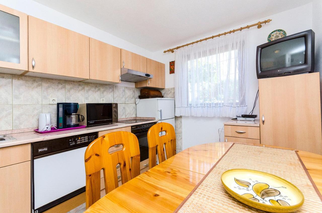 Apartments Marijana 特罗吉尔 外观 照片